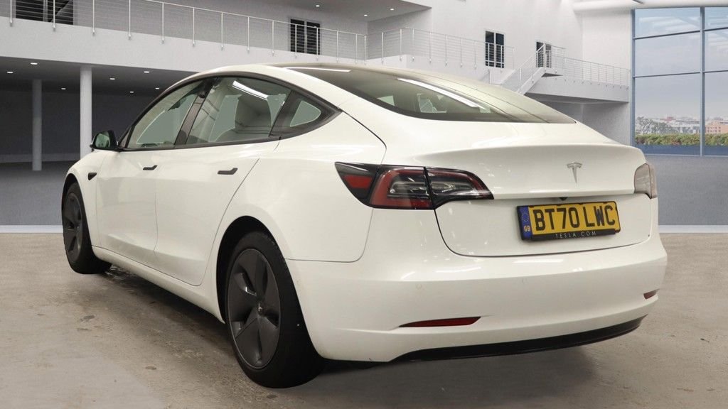 Used Tesla Model 3 2020 for sale - 76962112: Photo 2