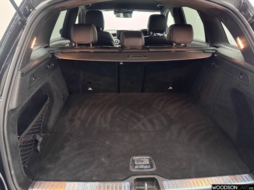 Used Mercedes-Benz GLC 2018 for sale - 77666623: Photo 28