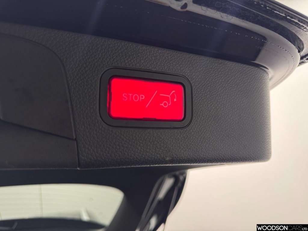 Used Mercedes-Benz GLC 2018 for sale - 77666623: Photo 29