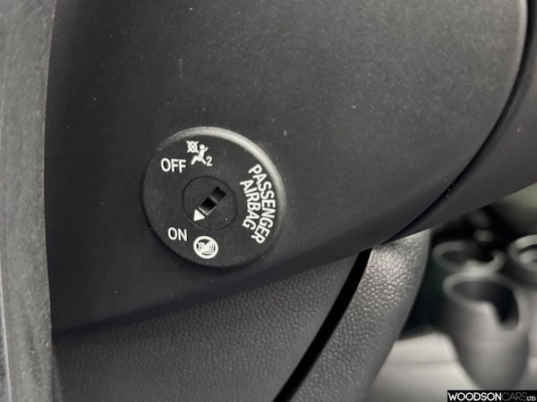 Used MINI Hatch 2019 for sale - 76080323: Photo 44