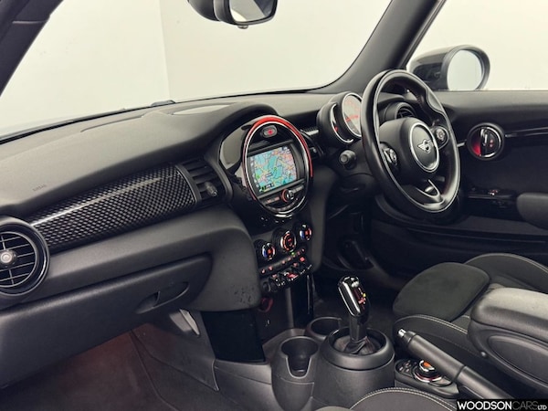 Used MINI Hatch 2019 for sale - 76080323: Photo 5