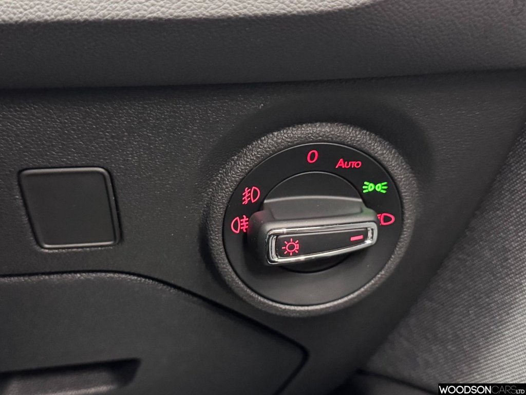 Used SEAT Leon 2018 for sale - 76546449: Photo 24