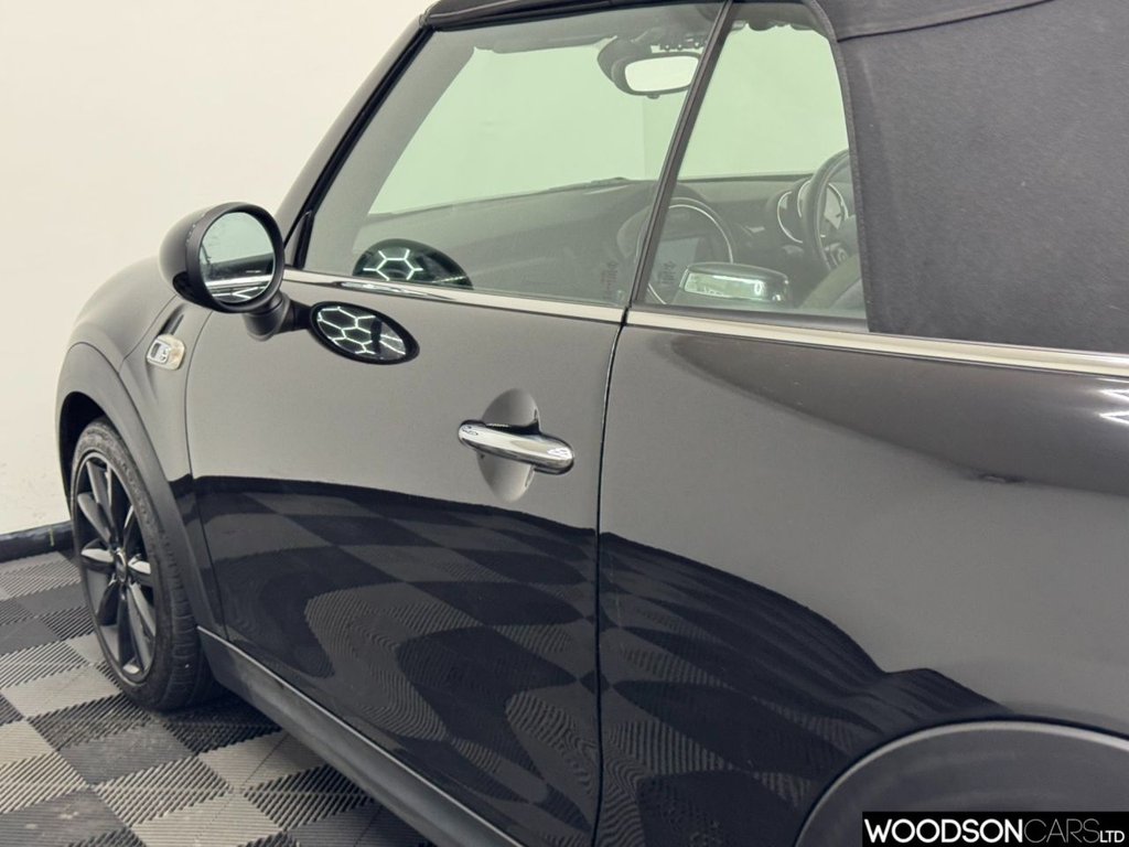 Used MINI Convertible 2019 for sale - 77654481: Photo 32