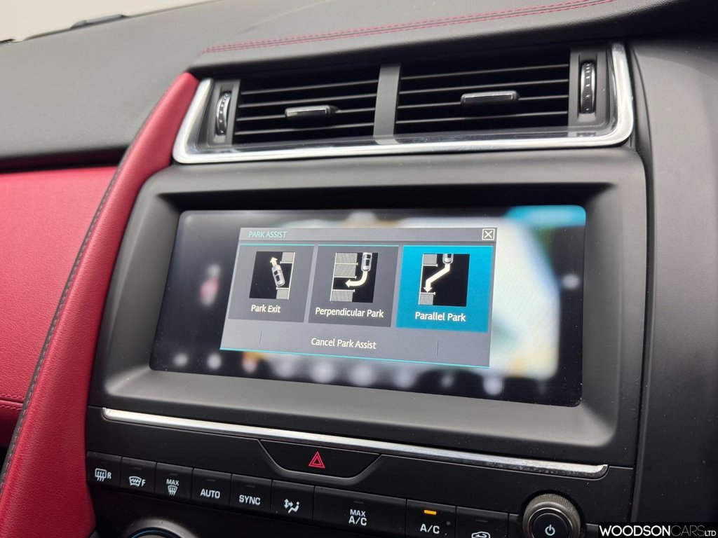 Used Jaguar E-Pace 2018 for sale - 77048913: Photo 15