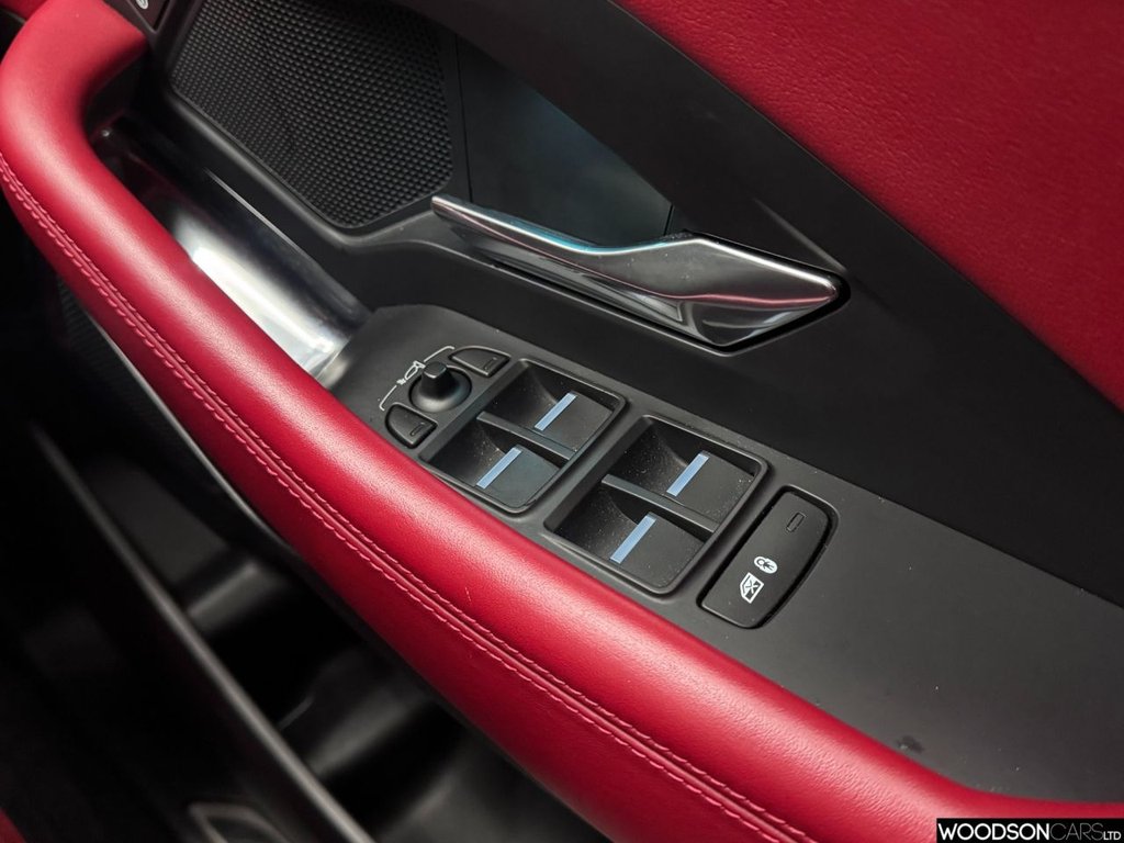 Used Jaguar E-Pace 2018 for sale - 77048913: Photo 27