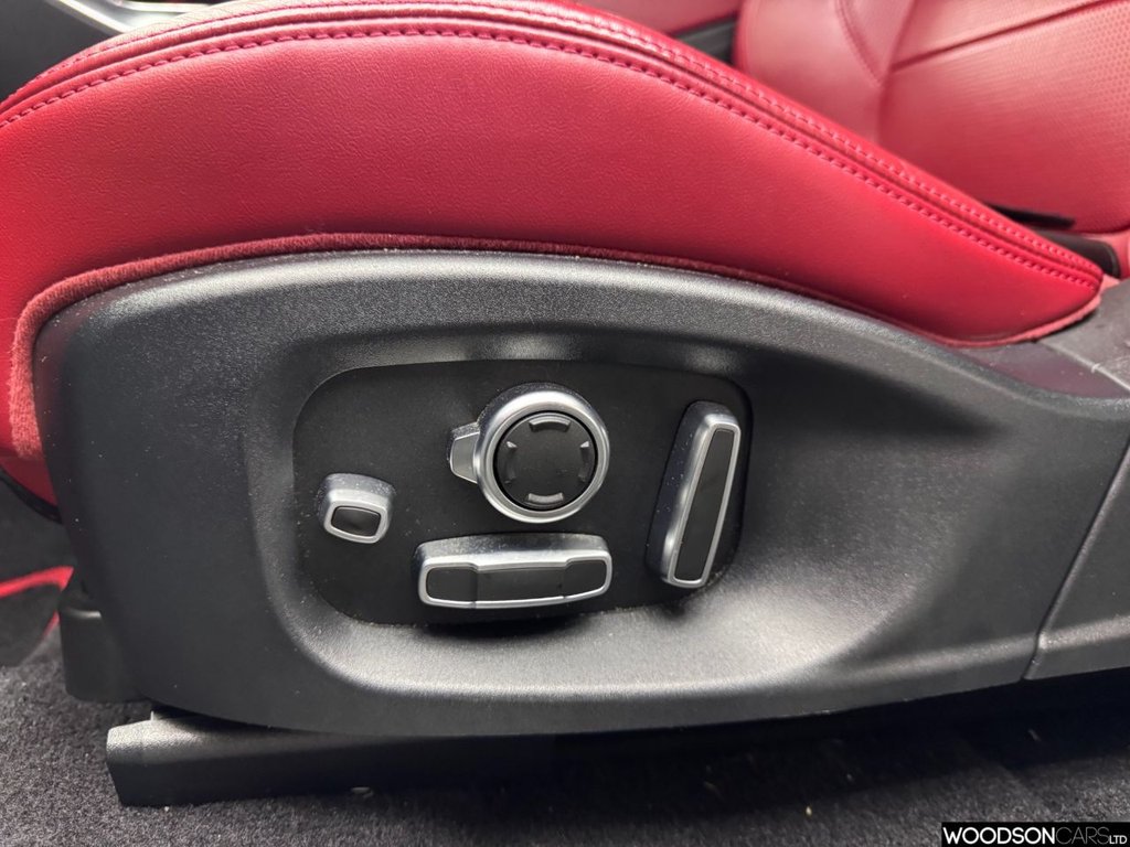 Used Jaguar E-Pace 2018 for sale - 77048913: Photo 35