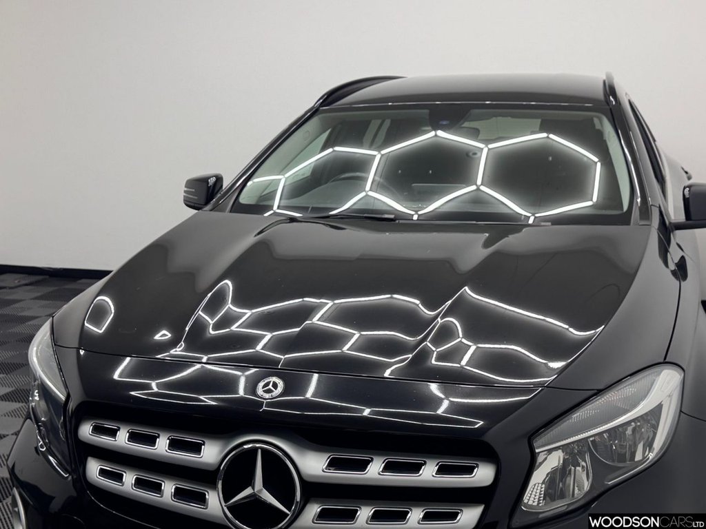 Used Mercedes-Benz GLA 2018 for sale - 76642335: Photo 49