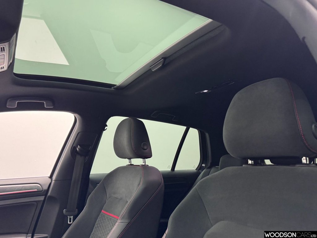 Used Volkswagen Golf 2019 for sale - 76914754: Photo 21