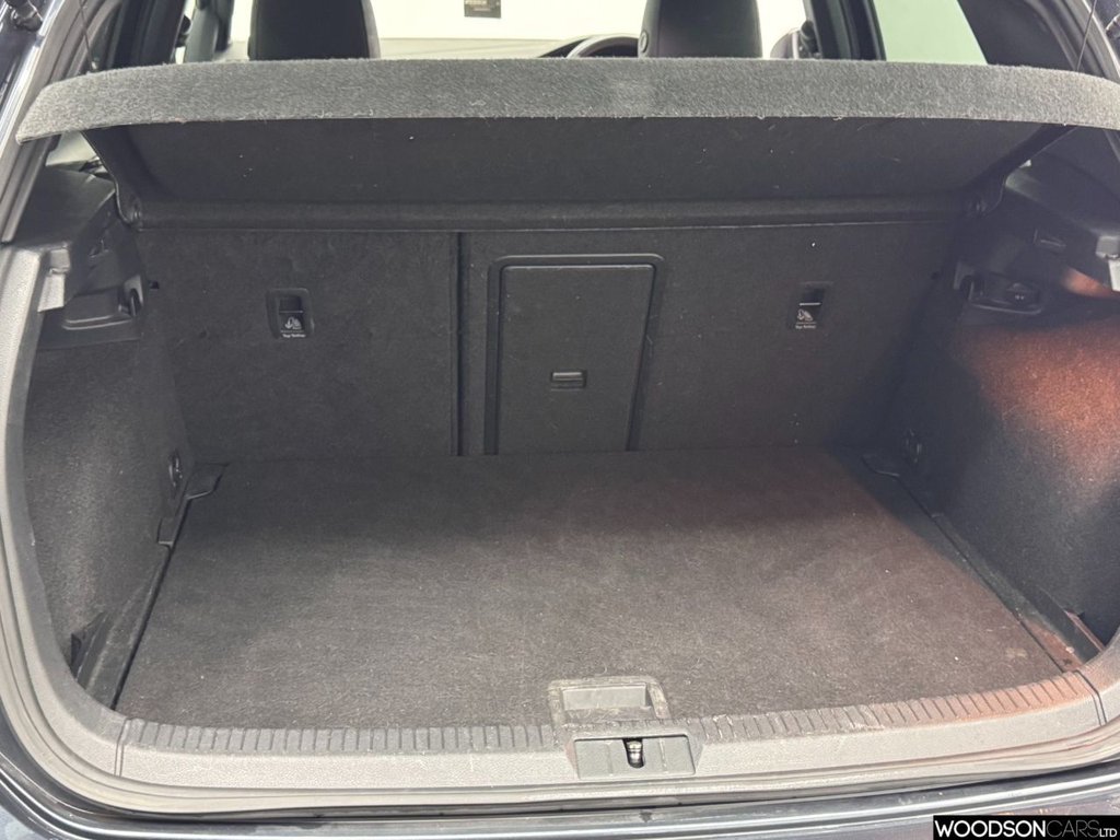 Used Volkswagen Golf 2019 for sale - 76914754: Photo 26