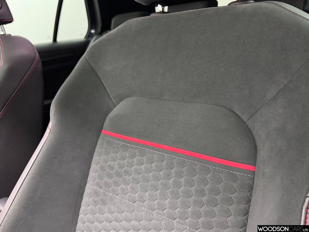 Used Volkswagen Golf 2019 for sale - 76914754: Photo 35