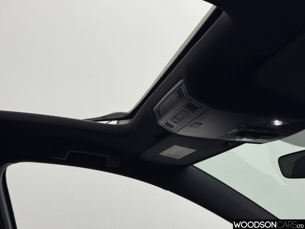 Used Volkswagen Golf 2019 for sale - 76914754: Photo 44