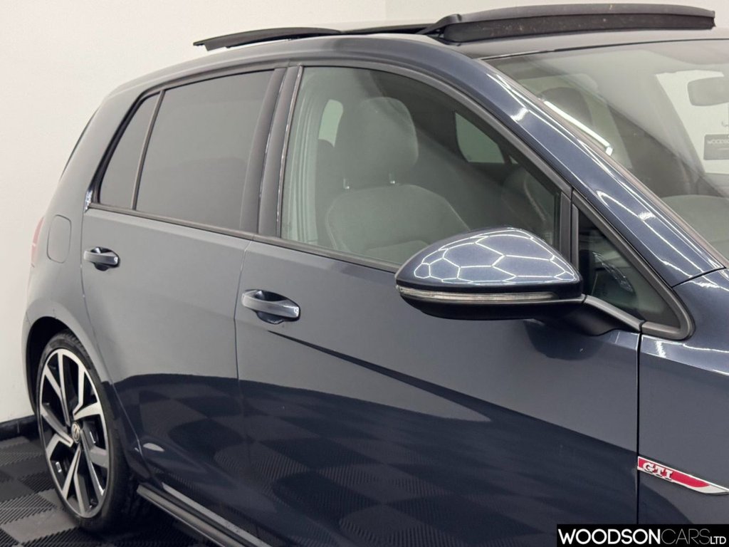 Used Volkswagen Golf 2019 for sale - 76914754: Photo 49