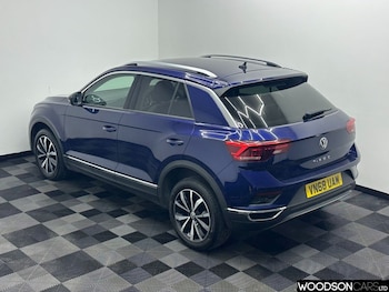 Used Volkswagen T-Roc 2018 for sale - 78737854: Photo