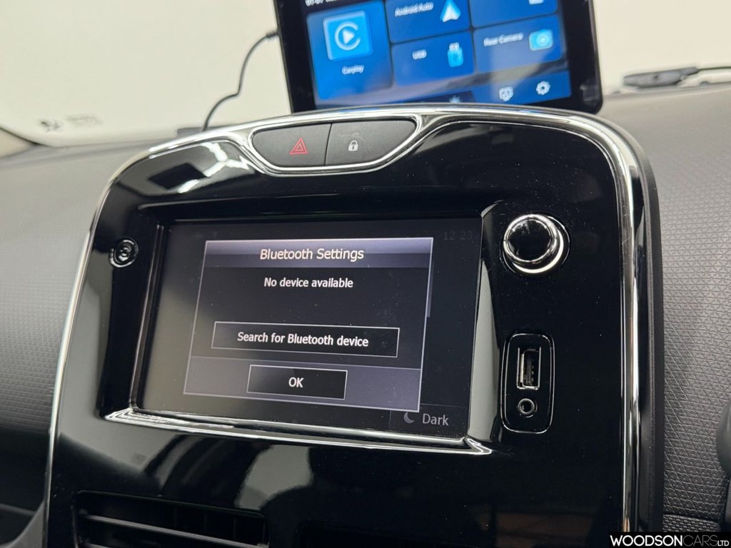 Used Renault Clio 2013 for sale - 77820683: Photo 14