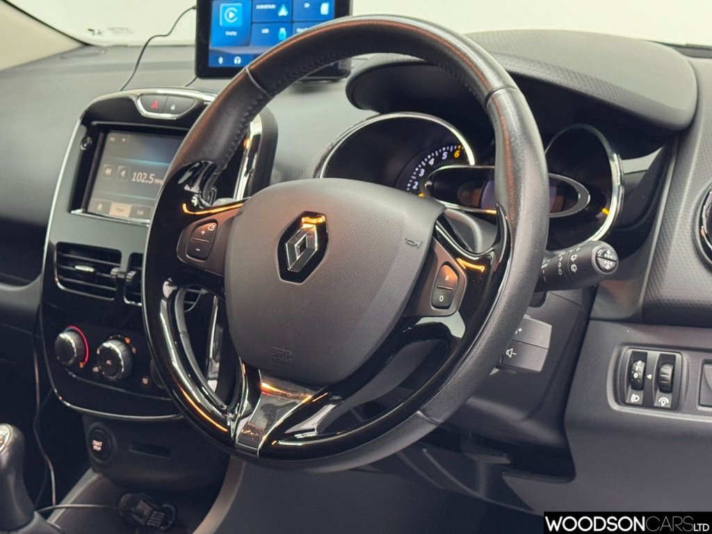 Used Renault Clio 2013 for sale - 77820683: Photo 18