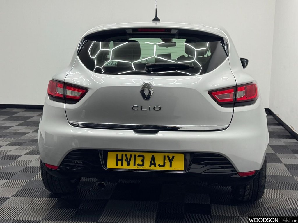 Used Renault Clio 2013 for sale - 77820683: Photo 22