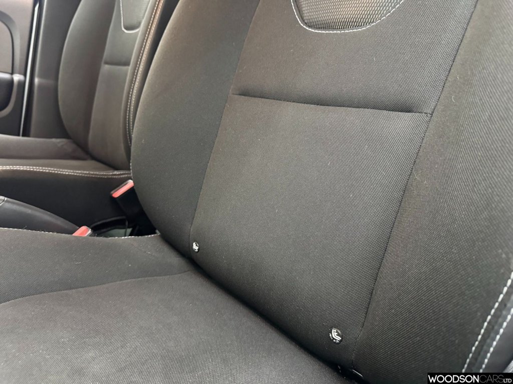 Used Renault Clio 2013 for sale - 77820683: Photo 25