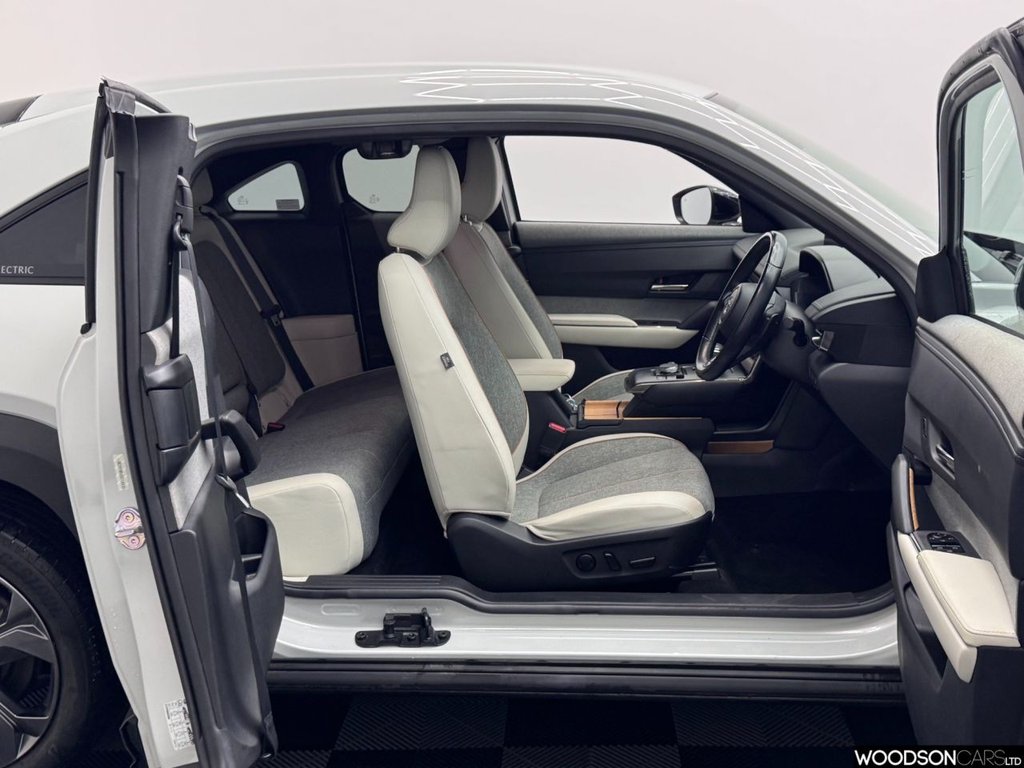 Used Mazda MX-30 2021 for sale - 76642075: Photo 10