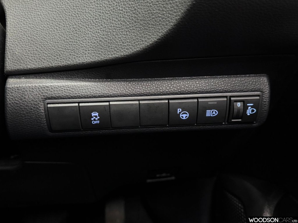 Used Toyota Corolla 2021 for sale - 77885070: Photo 31