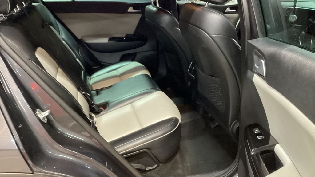 Used Kia Sportage 2017 for sale - 76642610: Photo 6