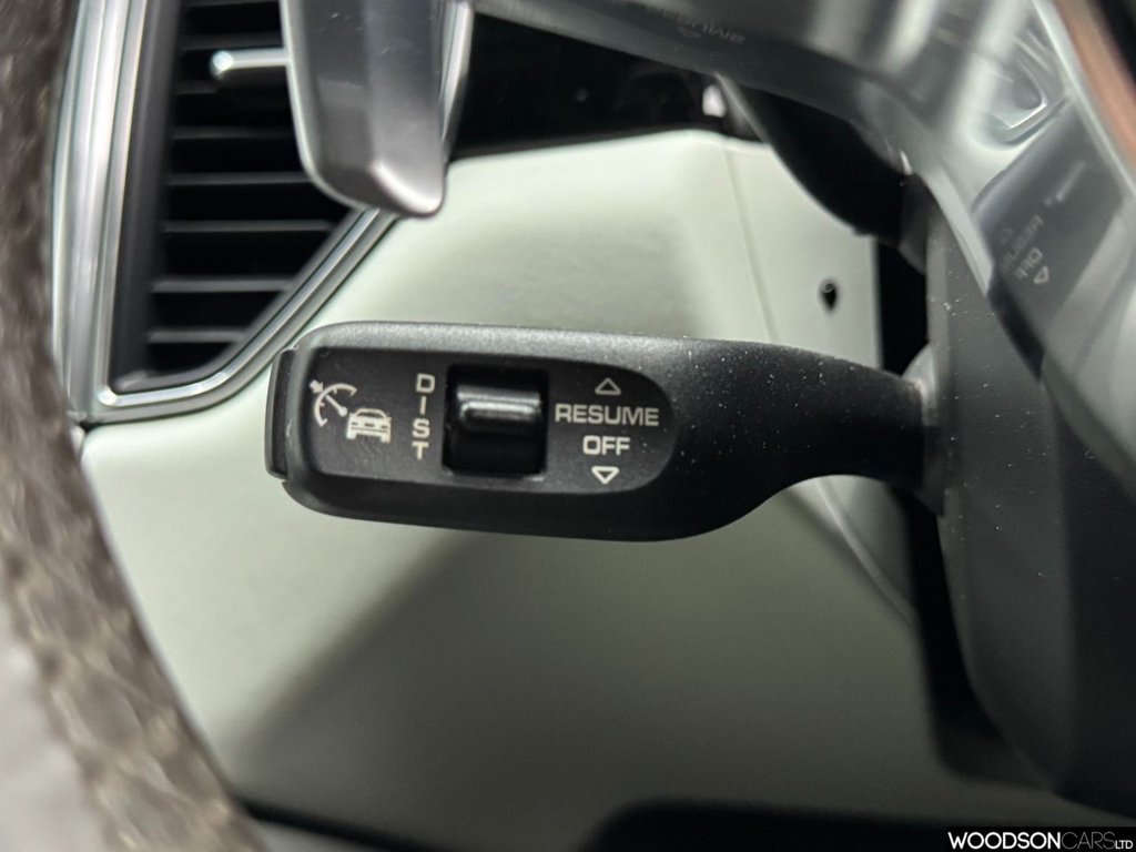 Used Porsche Macan 2017 for sale - 77765559: Photo 43