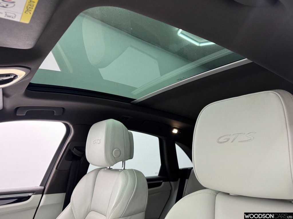 Used Porsche Macan 2017 for sale - 77765559: Photo 7