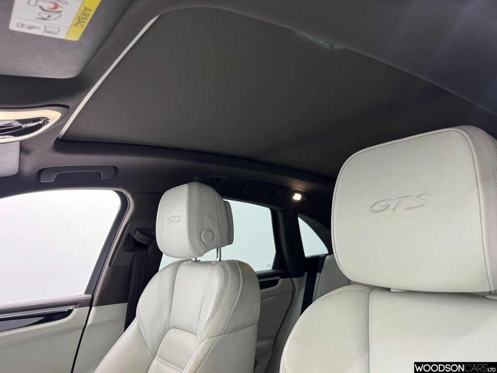 Used Porsche Macan 2017 for sale - 77765559: Photo 8