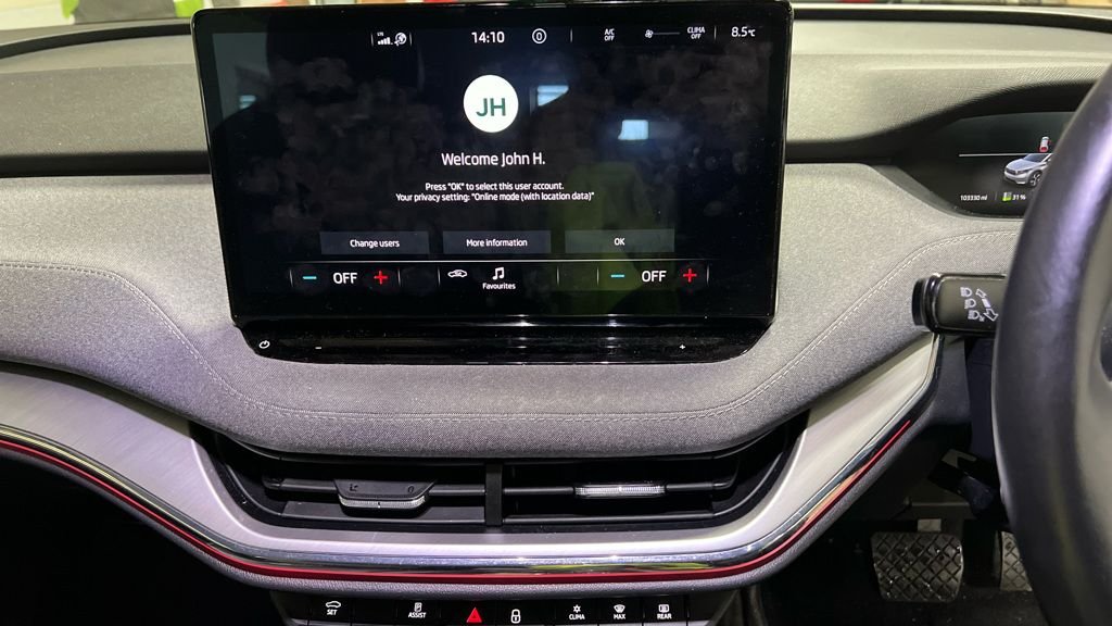 Used Skoda Enyaq 2023 for sale - 77422307: Photo 8