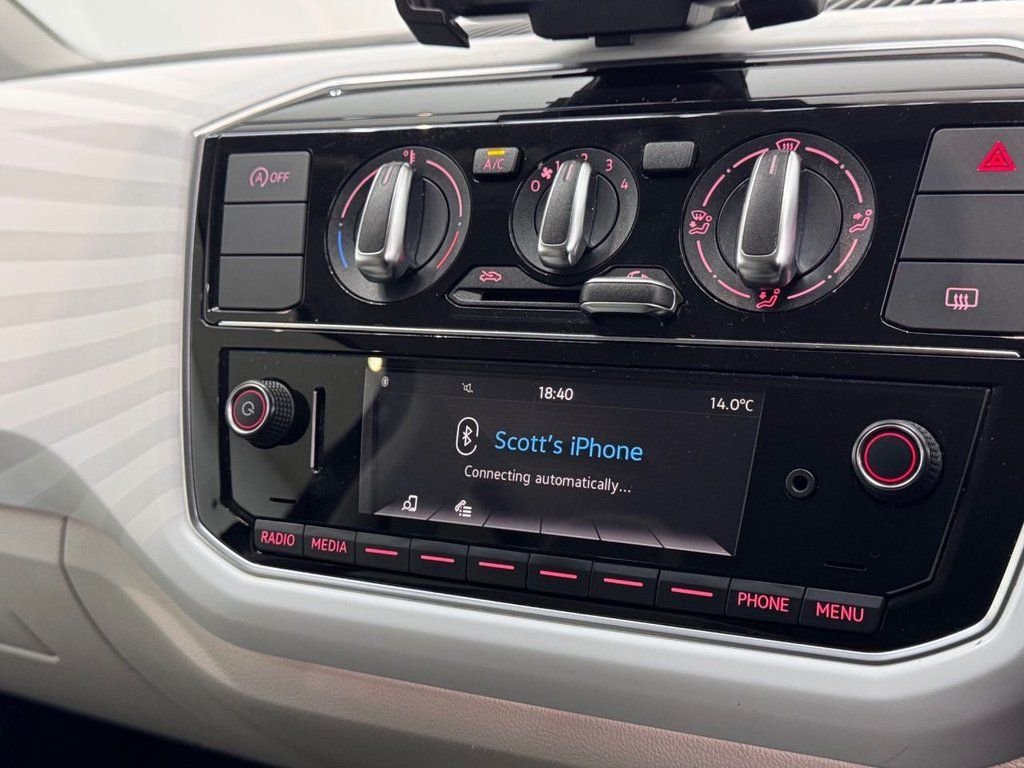 Used Volkswagen up! 2018 for sale - 76642895: Photo 10