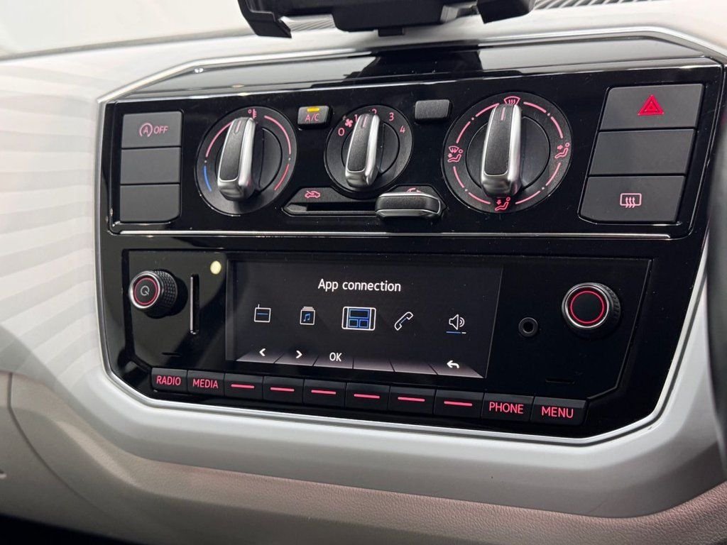 Used Volkswagen up! 2018 for sale - 76642895: Photo 12