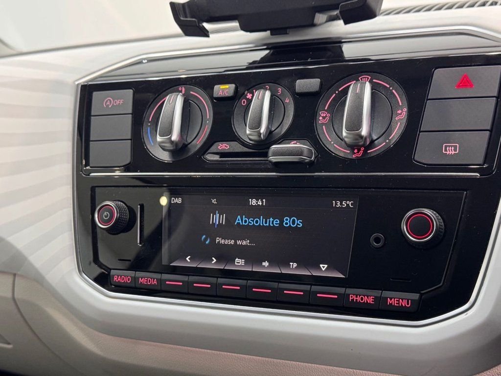 Used Volkswagen up! 2018 for sale - 76642895: Photo 14