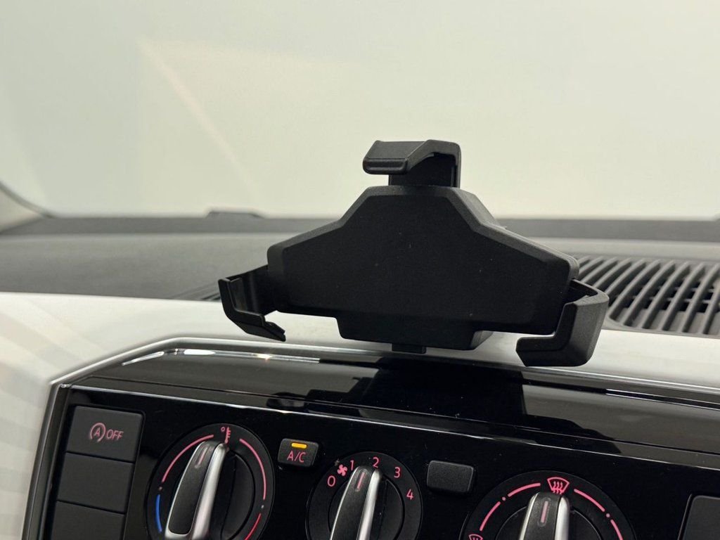 Used Volkswagen up! 2018 for sale - 76642895: Photo 16