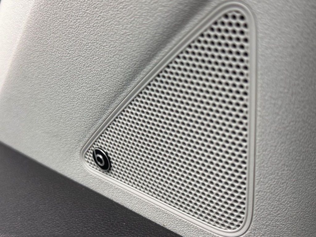 Used Volkswagen up! 2018 for sale - 76642895: Photo 21