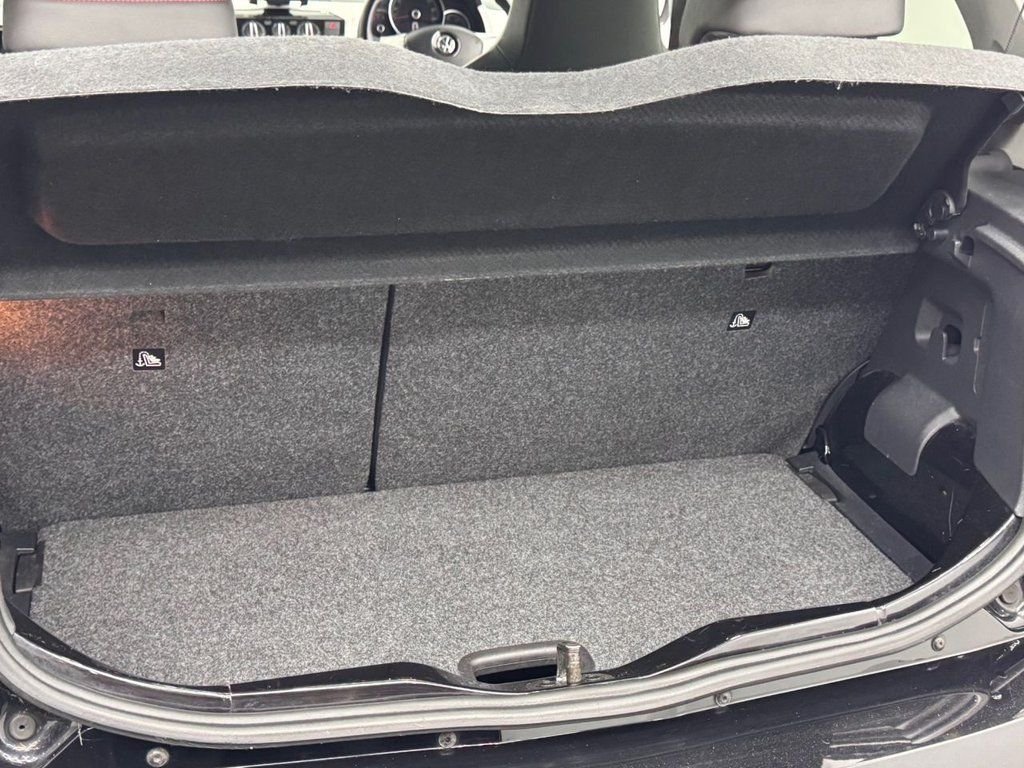 Used Volkswagen up! 2018 for sale - 76642895: Photo 22