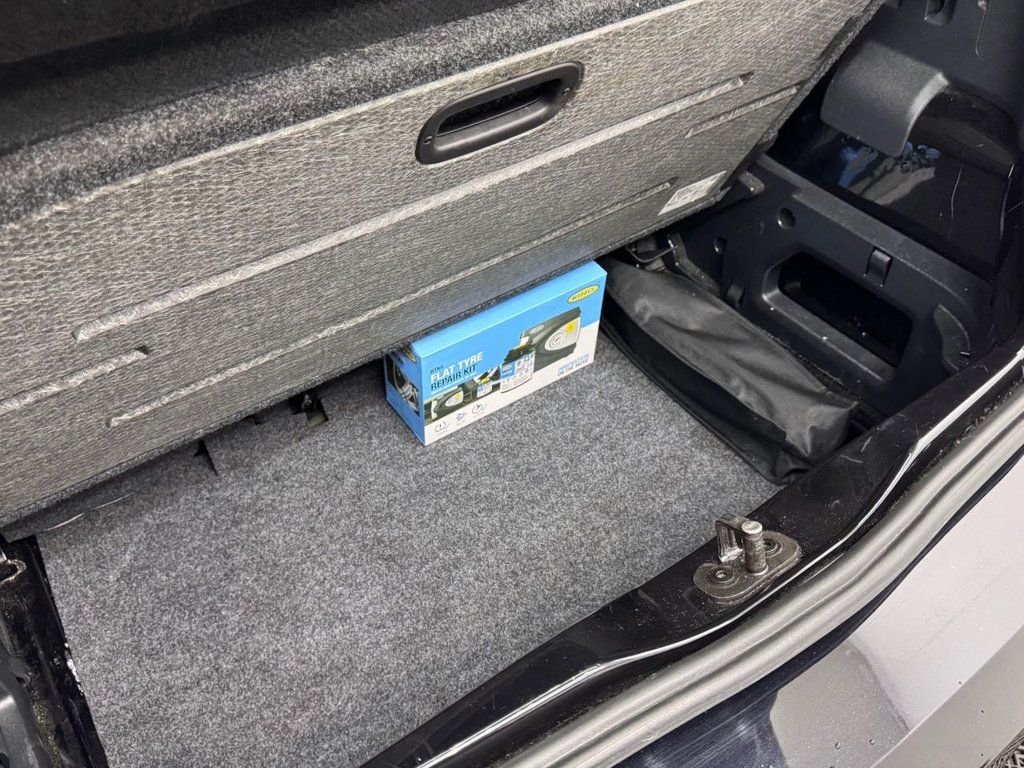 Used Volkswagen up! 2018 for sale - 76642895: Photo 23