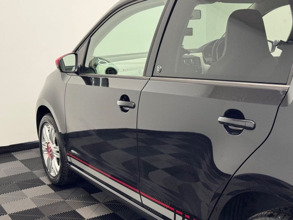 Used Volkswagen up! 2018 for sale - 76642895: Photo 38