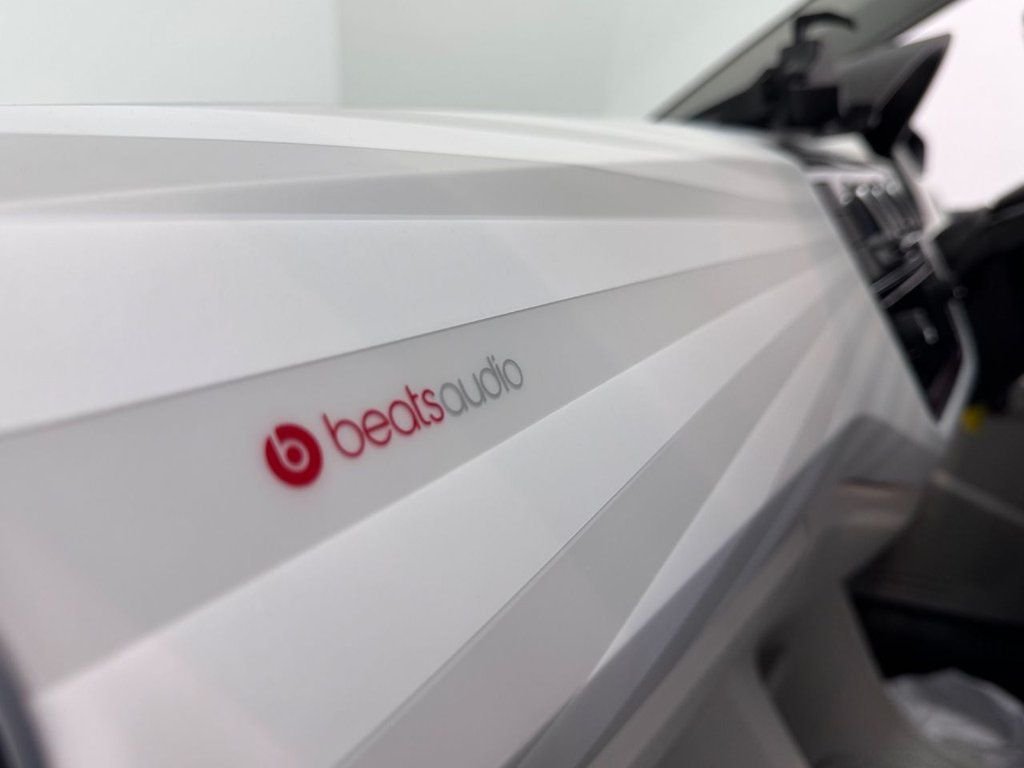 Used Volkswagen up! 2018 for sale - 76642895: Photo 43