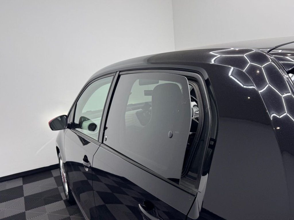 Used Volkswagen up! 2018 for sale - 76642895: Photo 44