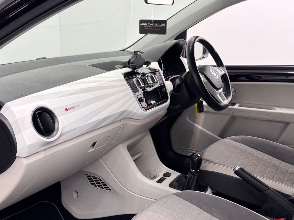 Used Volkswagen up! 2018 for sale - 76642895: Photo 5