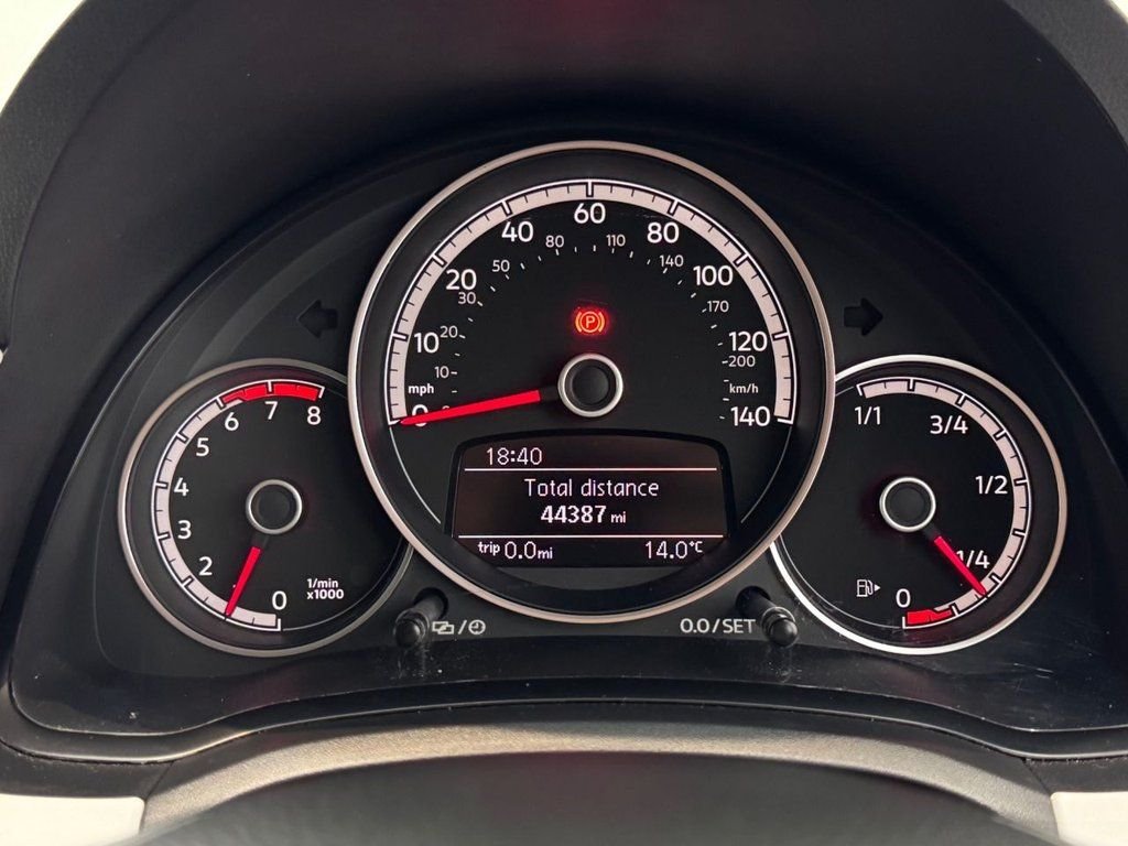 Used Volkswagen up! 2018 for sale - 76642895: Photo 8