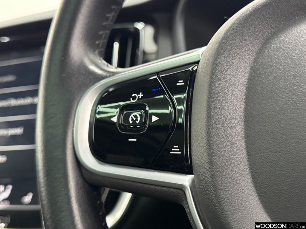 Used Volvo V60 2018 for sale - 77764758: Photo 40