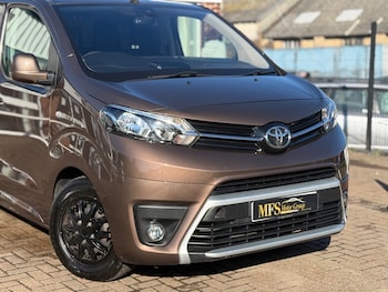 Used Toyota PROACE CITY Verso 2020 for sale - 78383123: Photo