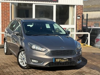Used Ford Focus 2015 for sale - 78353064: Photo