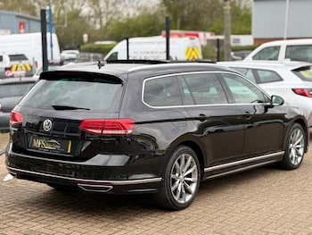 Used Volkswagen Passat 2018 for sale - 78343510: Photo