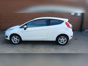 Used Ford Fiesta 2015 for sale - 79646977: Photo