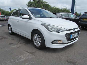 Used Hyundai i20 2017 for sale - 78813340: Photo