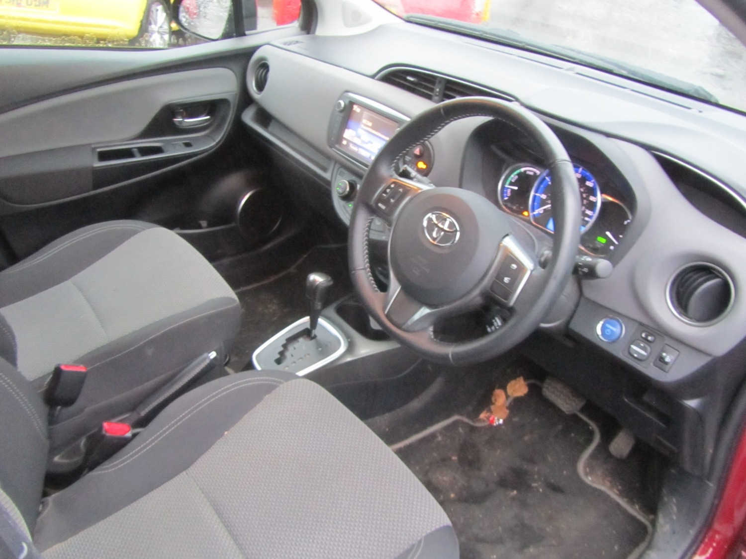 Used Toyota Yaris 2017 for sale - 77213447: Photo 13