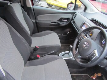 Used Toyota Yaris 2017 for sale - 77213447: Photo