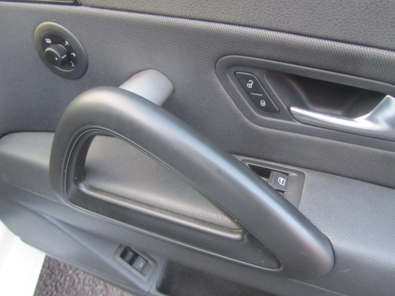 Used Volkswagen Scirocco 2011 for sale - 76830404: Photo 14