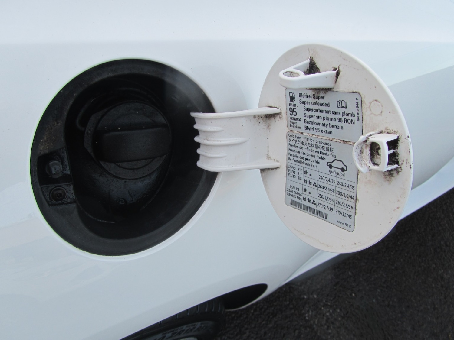 Used Volkswagen Scirocco 2011 for sale - 76830404: Photo 19